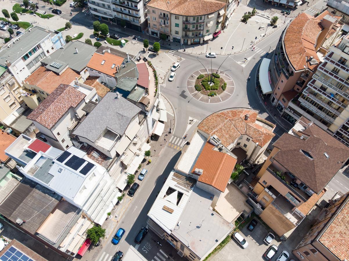 Hotel Ragno D'Oro Sottomarina Exterior foto